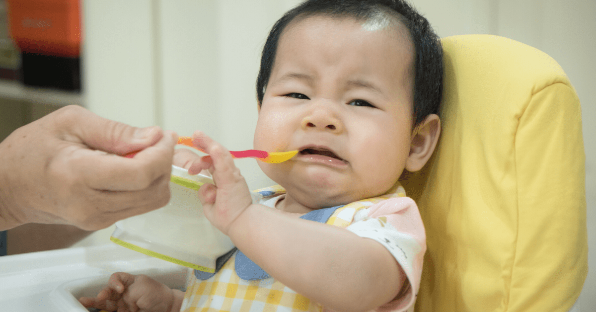 child refusing to eat food