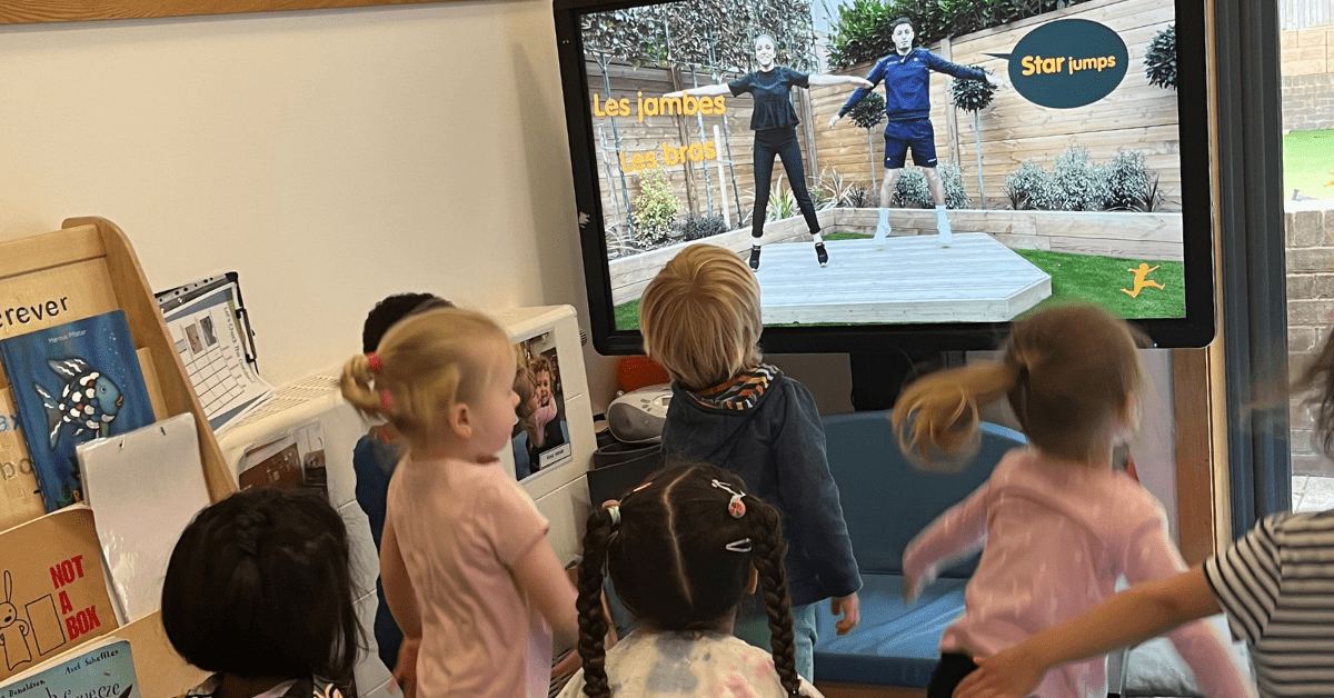 Children watching french video